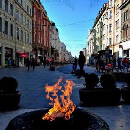 Theatre55 Apartment Sarajevo Bagian luar foto